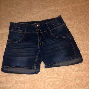 Short shorts